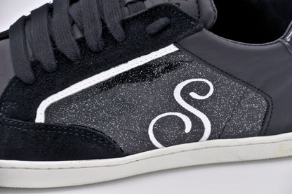 Aura Black